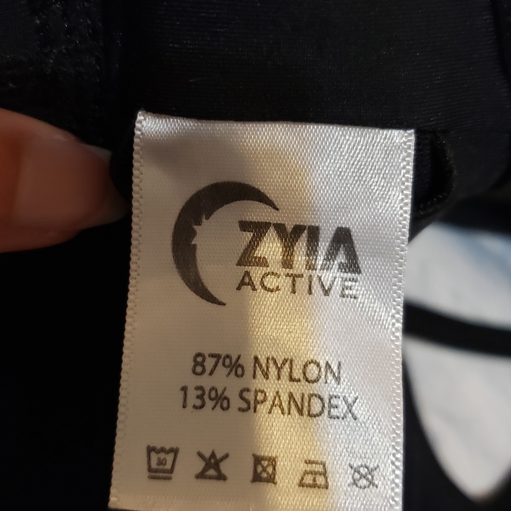 ZYIA Black Mesh Detail Sports Bra - Picture 4 of 5